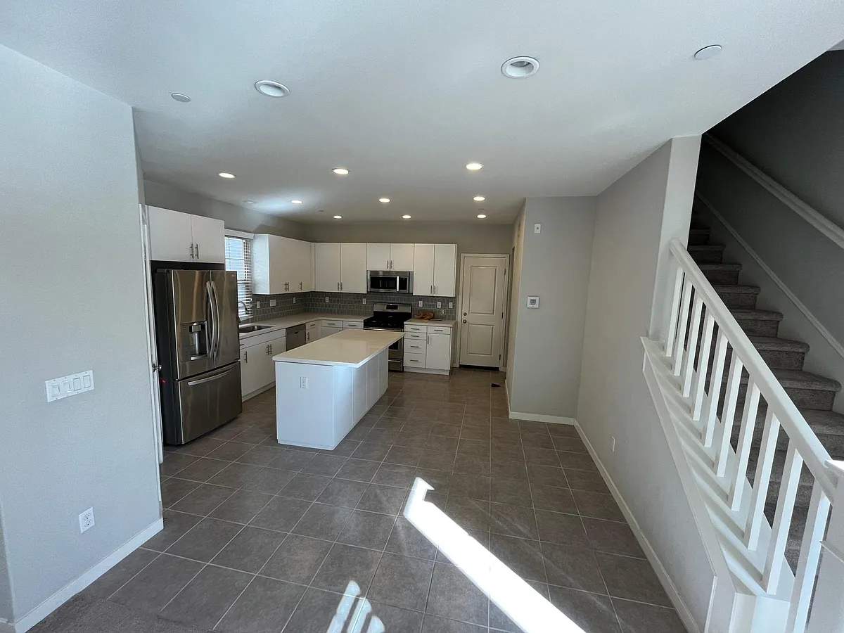 Kitchen - 66 Bay Laurel