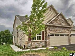 110 Crest Vw, Carlisle, PA 17013