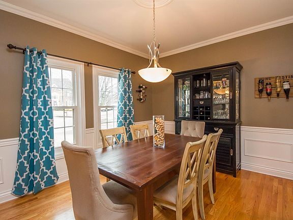 4th image of 3401 Chestnut Hill Ln