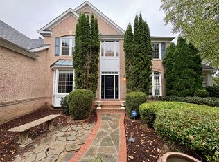 1151 Fieldview Dr, Reston, VA 20194