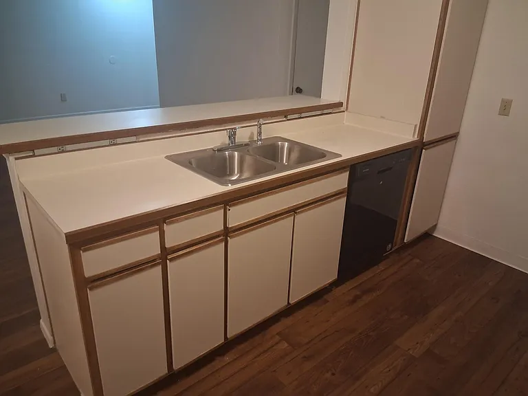1668 Park wood #7_04222026