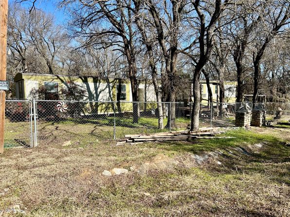 5730 Black Pine Cir, Granbury, TX 76048