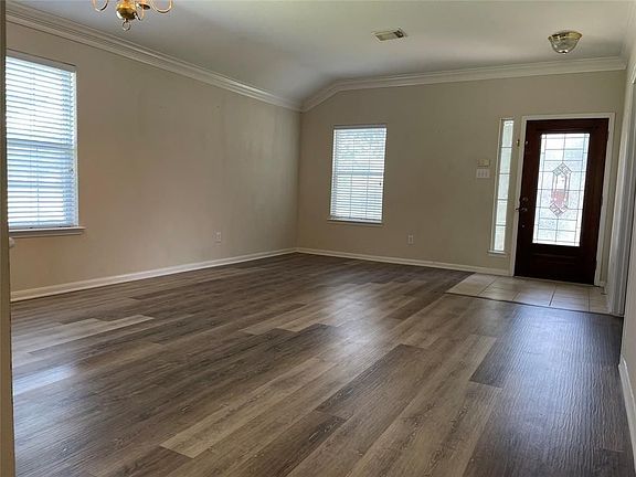 4th image of 1902 Winding Hollow Dr