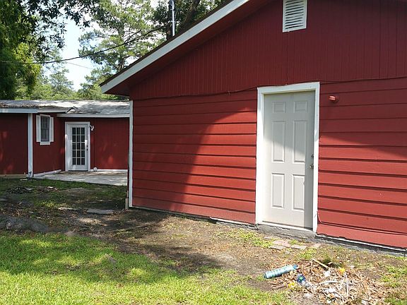 2nd image of 317 Chatham Villa Dr
