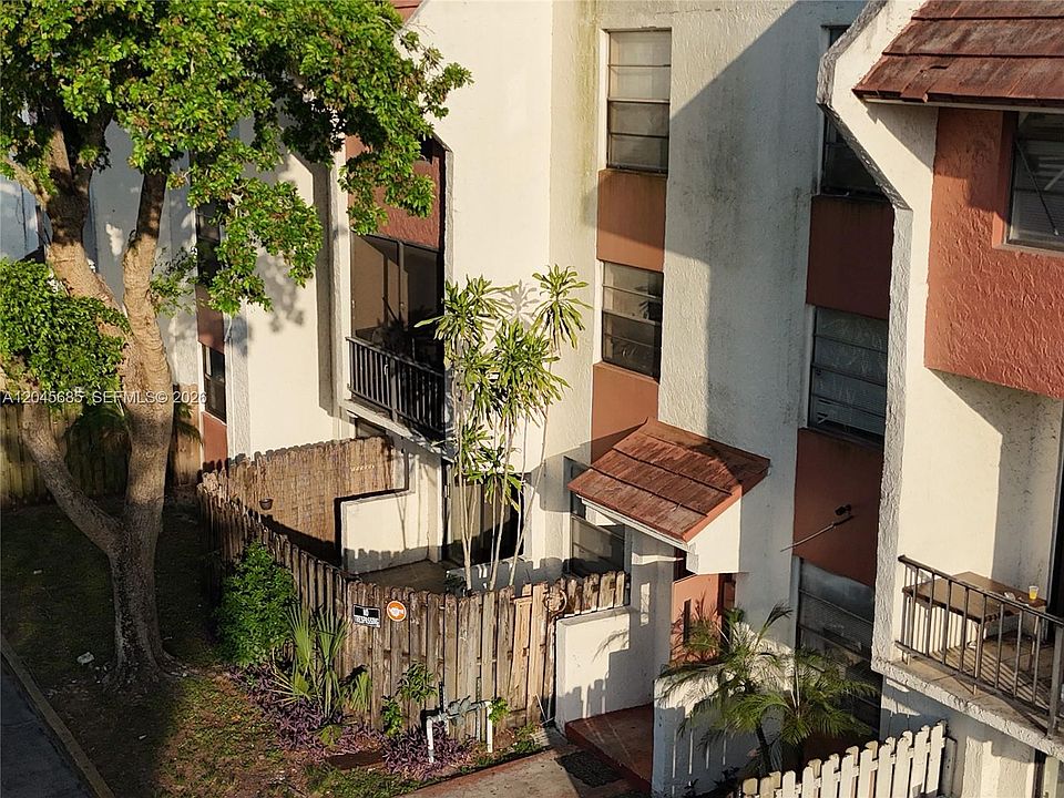 1st image of 1796 NW 55th Ave APT 103