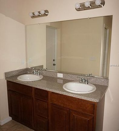 4th image of 541 Holloway Shores Dr