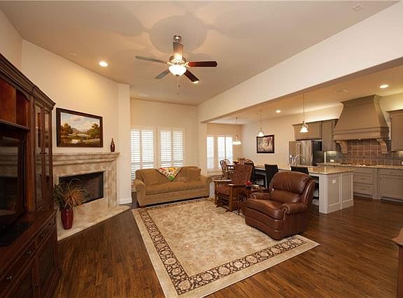 3rd image of 8901 Bluestem Dr