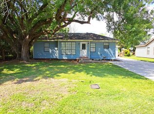 818 Newton St, Orange, TX 77630