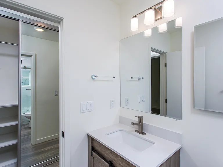 1256 Princeton St #D — Photo 11