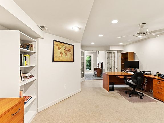 5th image of 11 Woodland Park Dr Unit 11