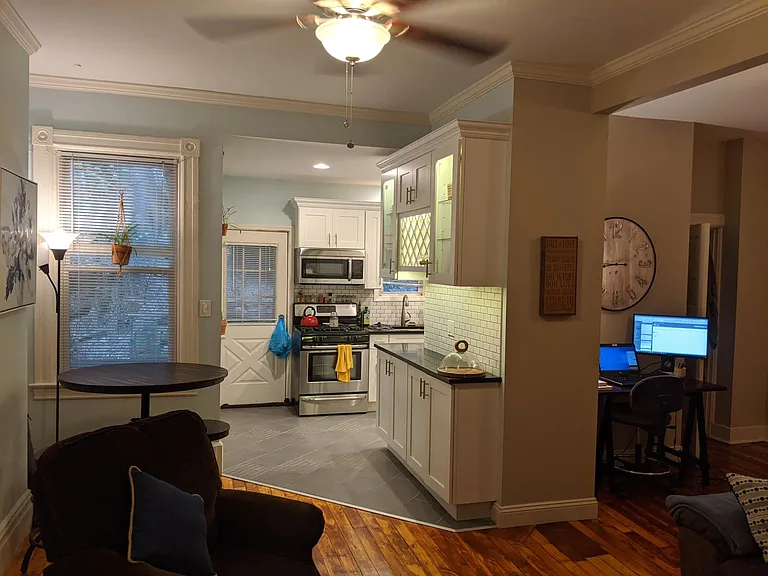 2334 Maple Ave #1 — Photo 1