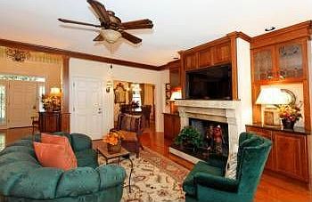 5th image of 11 Leamington Ct