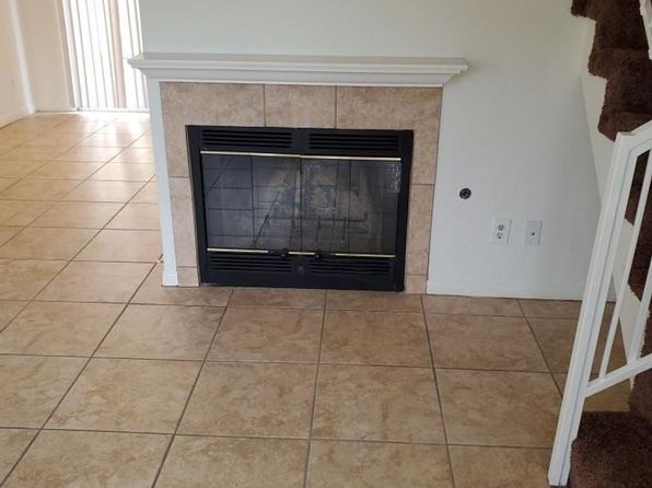 1075 W Devonshire Ave #B