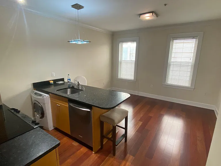 1121 24th St NW #203 — Photo 10