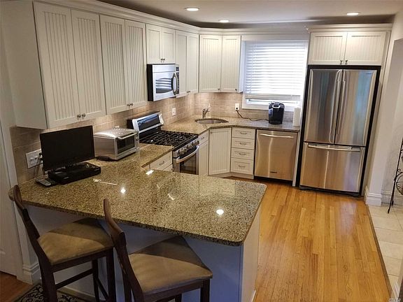 5th image of 440 Marcy Ave