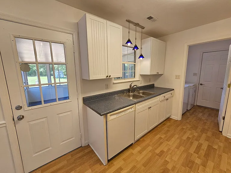 2164 Shipyard Rd — Photo 10