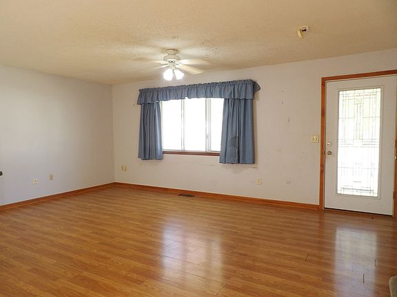 4th image of 903 S Fible St