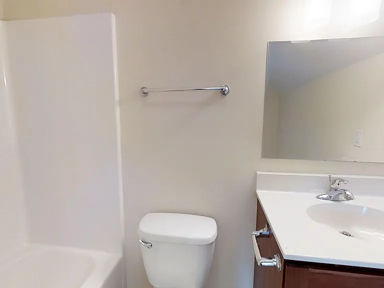 Forrest Edge Townhomes! - 4bd/4ba: Centrally Located! Upscale Student Living! — Photo 41
