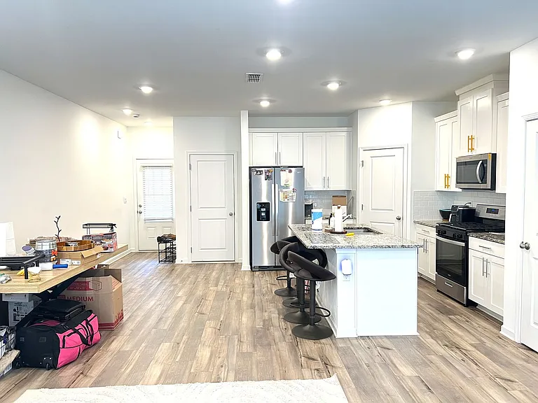 205 Bald Ave — Photo 5