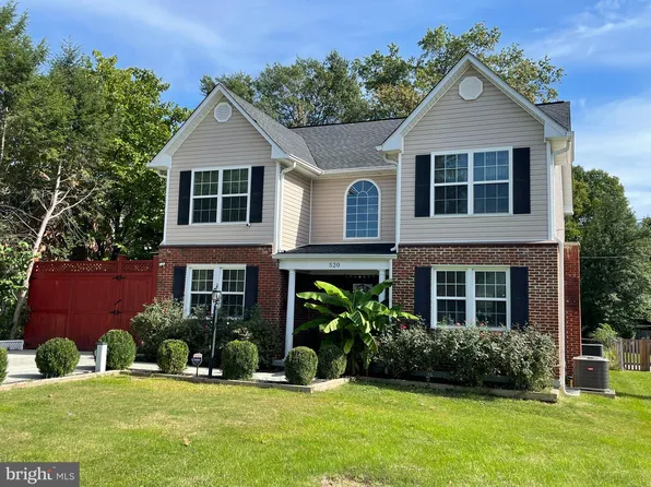 520 Lee Pl, Frederick, MD 21702