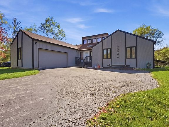 2nd image of 22740 Frederick Rd