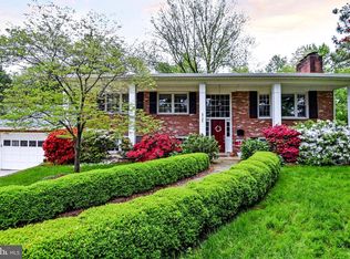 6735 Montour Dr, Falls Church, VA 22043