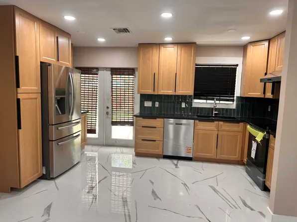3614 Everglades Rd, Palm Beach Gardens, FL 33410