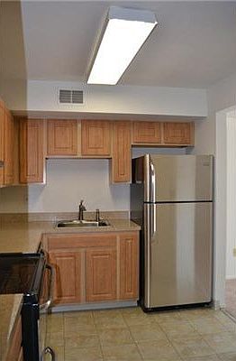 2nd image of 2211 S Huron Pkwy APT 4