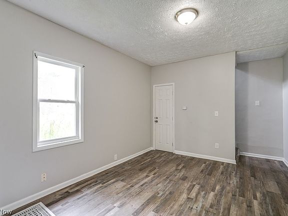 5th image of 340 Crosby St