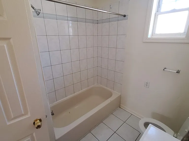 5021 S Loomis Blvd #1 — Photo 6