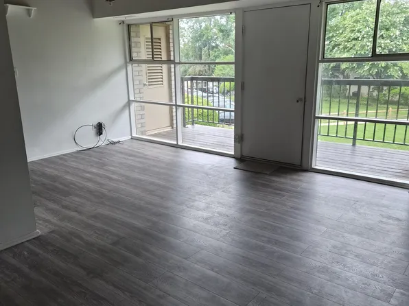 4941 Americana Dr APT 212, Annandale, VA 22003