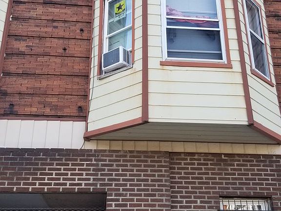 5th image of 216 N 54th St Floor 2