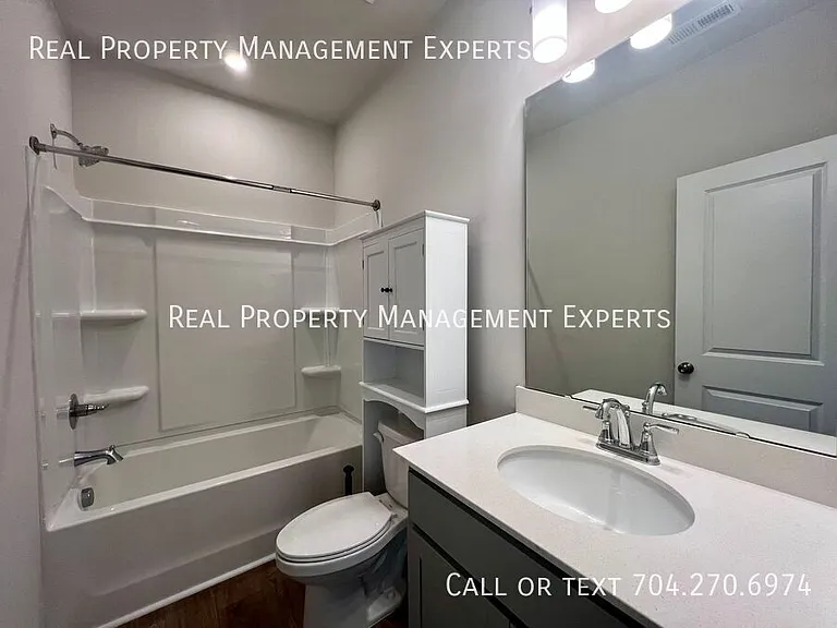 3115 Hutton Gardens Ln — Photo 10