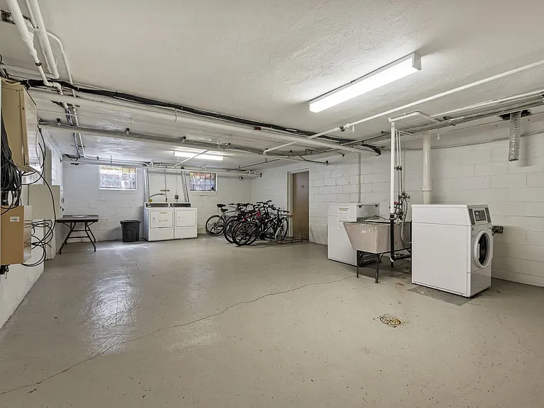 5424 Fifth Ave — Photo 34