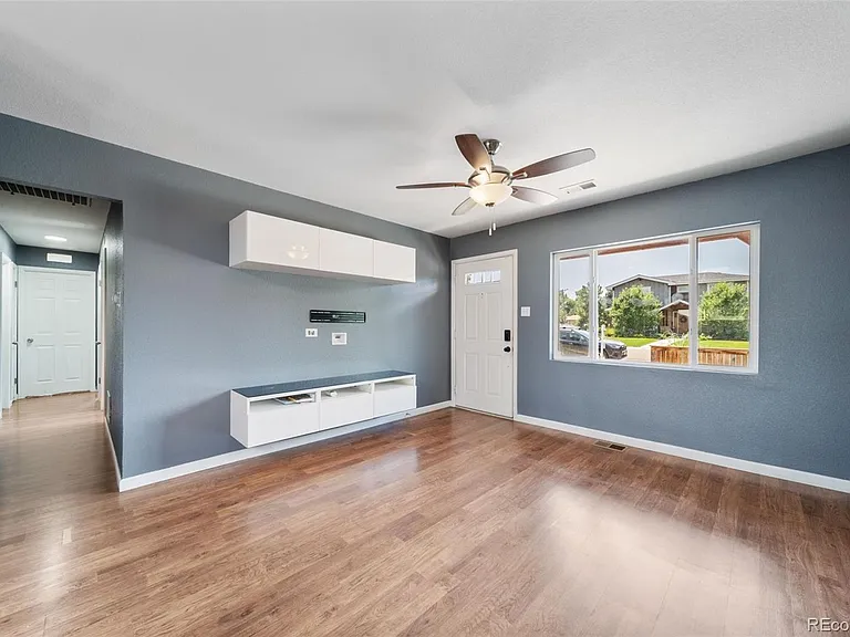 3098 S Cherry Way — Photo 7