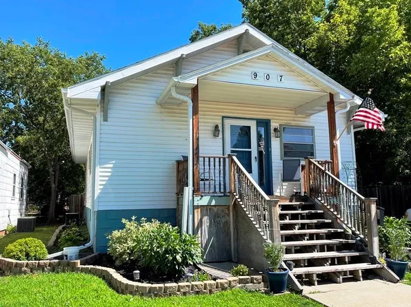 907 W 6th St, North Platte, NE 69101-7005