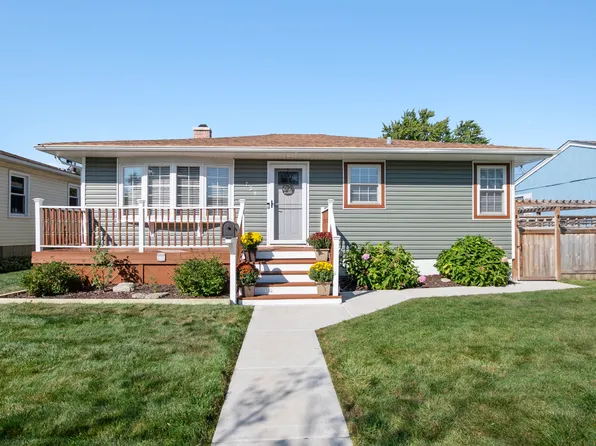 738 N Raymond St, Griffith, IN 46319