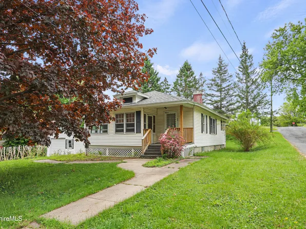 44 Stockbridge Ave, Dalton, MA 01226