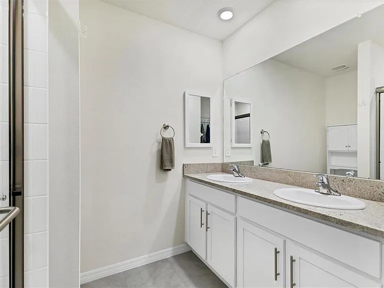 3293 Hilltop Cir — Photo 17