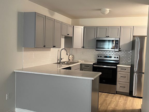 5th image of 1071 Artemis Cir