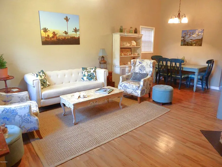 744 Antler Dr — Photo 4
