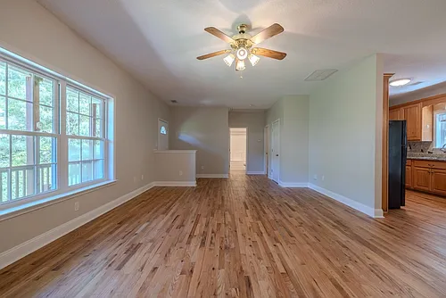 131 Eric Dr Photo 1