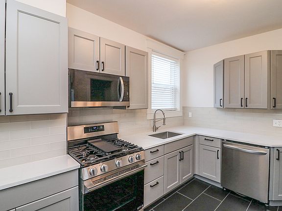 3rd image of 2109 Williams Ave #2109