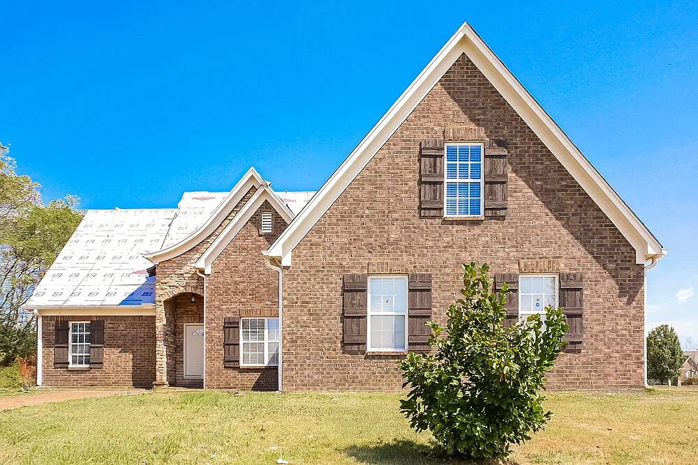 3 bed, 2.0 bath, 1773 sqft, $1,825 — Photo 1