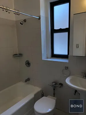 Rented by Bond New York | media 16