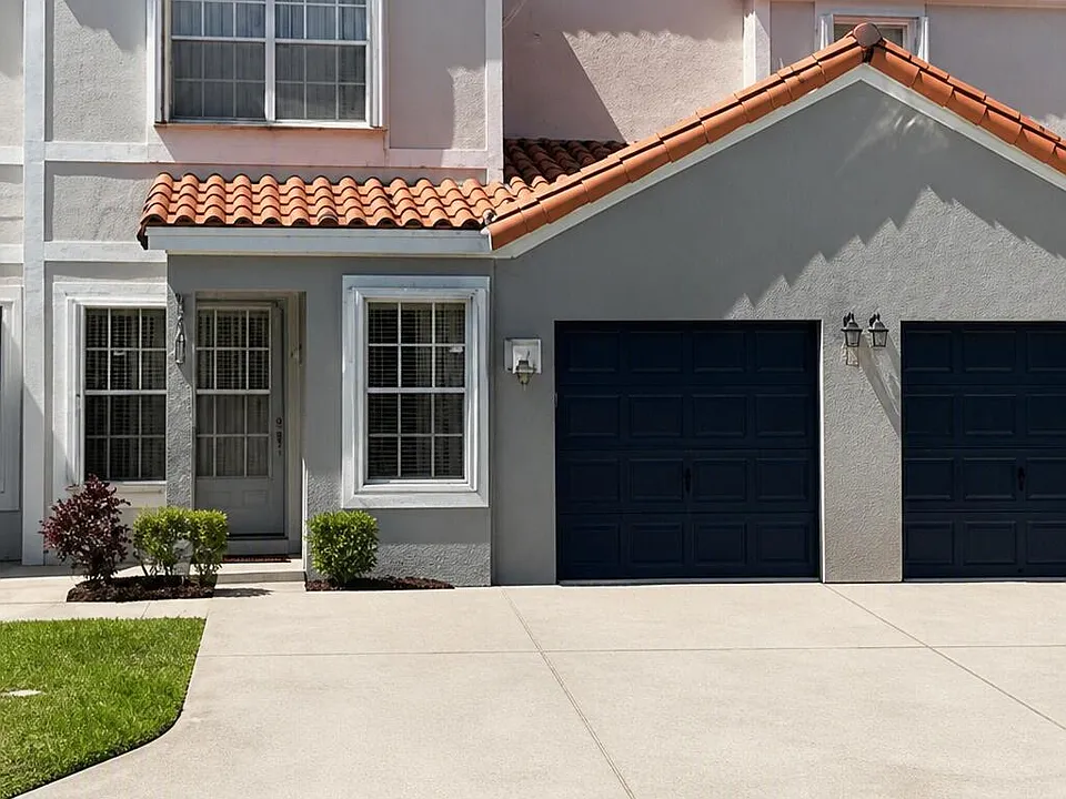 8466 SW 23rd Ct