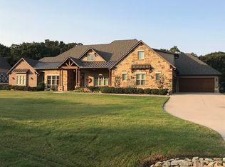 617 Bonnards Peak Rd, Burleson, TX 76028