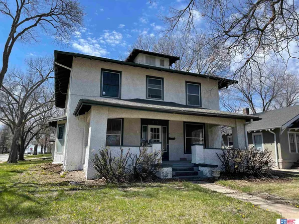 903 N 9th St, Beatrice, NE 68310