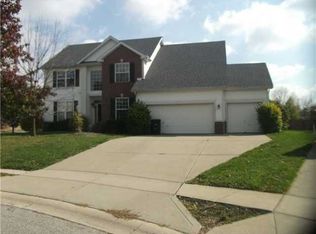 12729 Geist Cove Dr, Indianapolis, IN