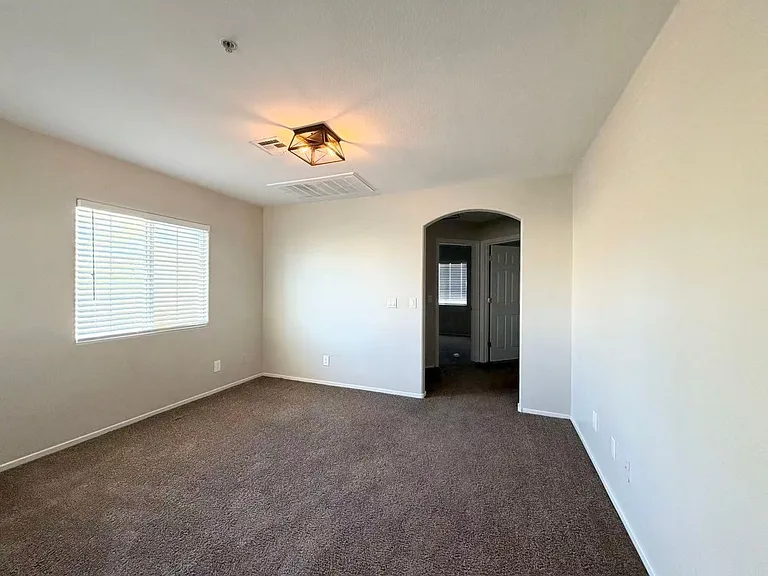 9169 Conquest Ct — Photo 8